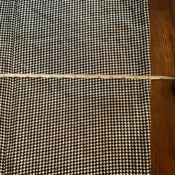 “CLUB MONACO” Tunic Style Black and White Dress. - Picture 14 of 14